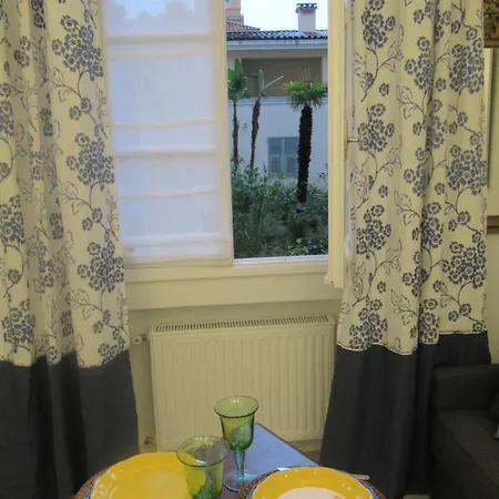 Le Ptit Nicois Sur Le Port Apartment *